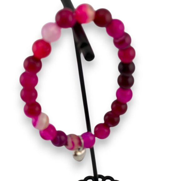 Pink and Red Agate Stretch Bracelet Silver Tone Heart Charm - Picture 4 of 8